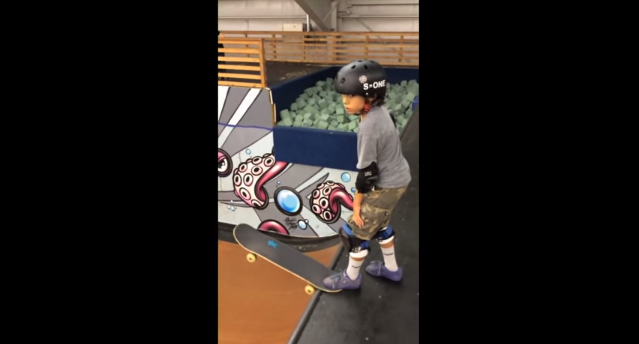【史上最年少】10歳のスケートボーダー”アッシャー・ブラッドショー”が900°（2回転半）をメイク！